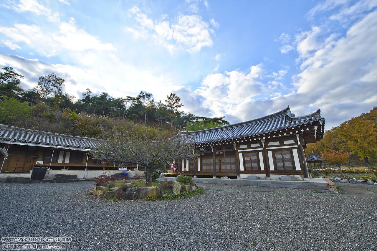 Gwiae Traditional House Yeongcheon Екстериор снимка